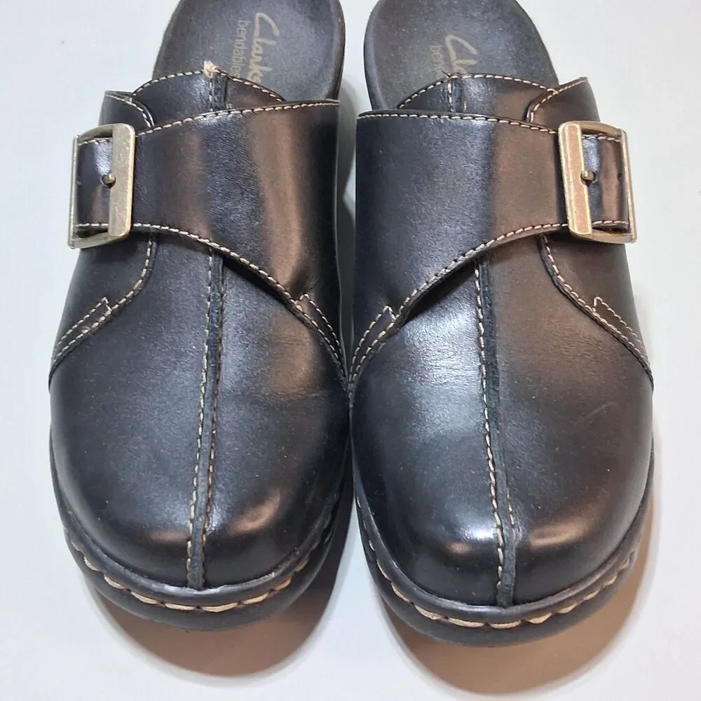 Clarks Bendables Black Leather Clogs Mules Buckle Comfort Shoes Womens Size 9.5M